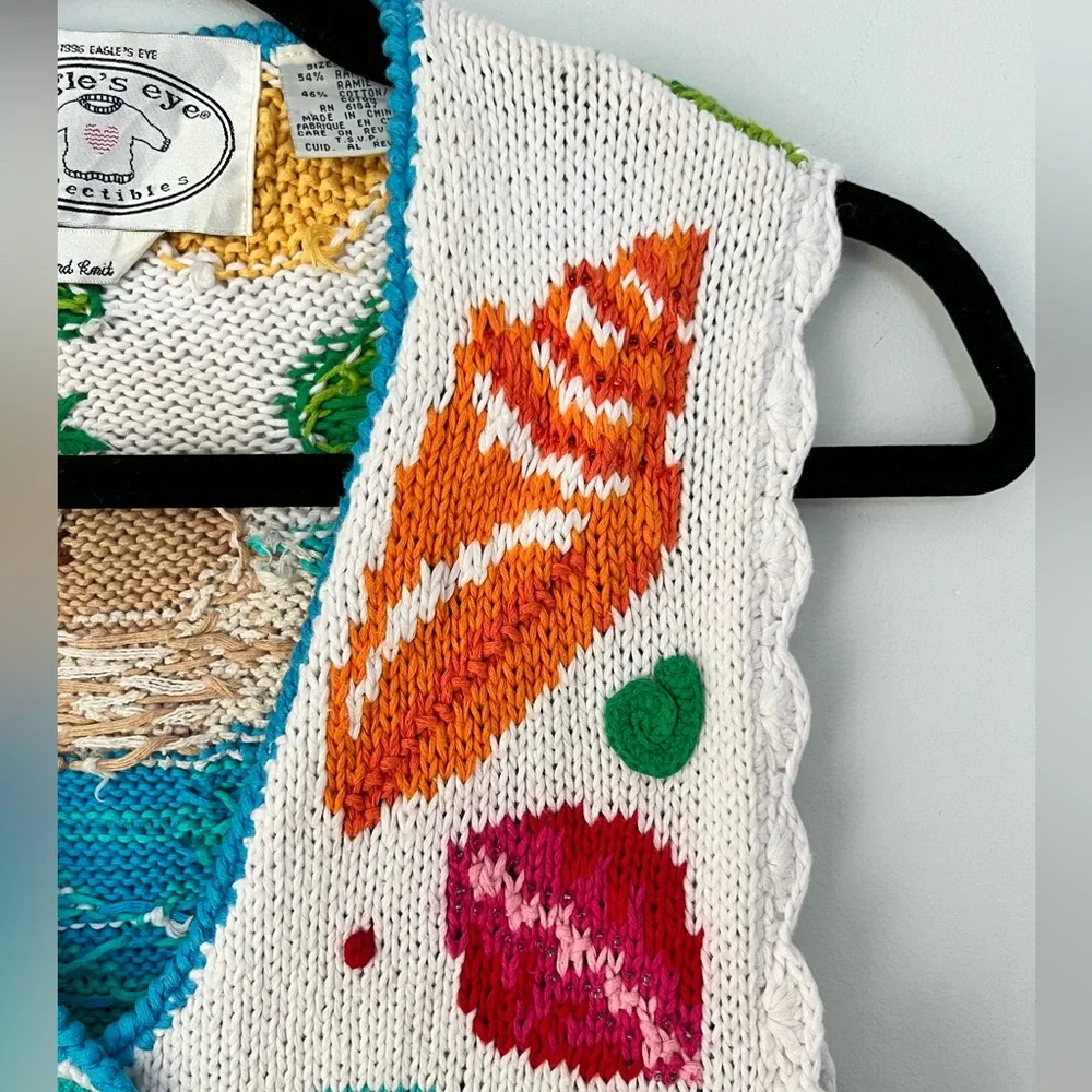 Vintage Eagle’s Eye Hand Knit Beach Themed Vest, Size Small - Picture 3 of 15